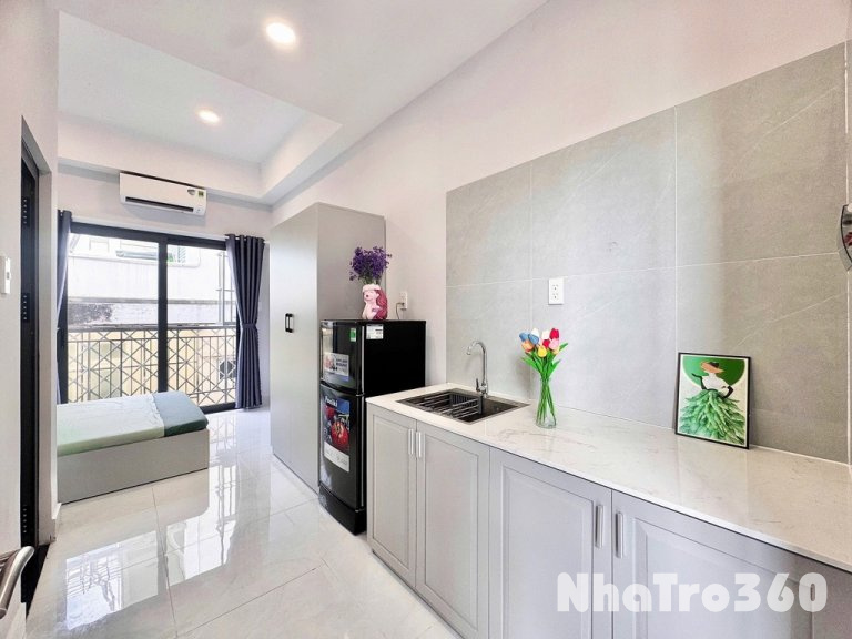 CĂN HỘ CHO THUÊ NẰM Ở CỘNG HOÀ, CÓ BANCOL