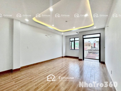 Free xe, Free dịch vụ, ban công, Full nội thất