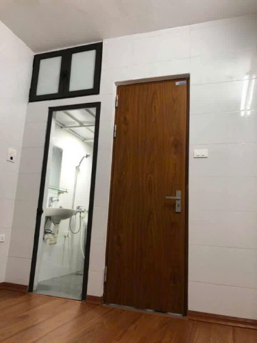 Cho thuê nhà Phố Hoàng Mai 4 tầng x 2 ngủ, 7 Triệu ở gđ, nhóm 4 người