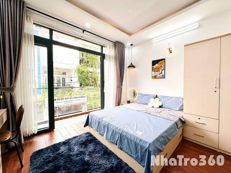 2 phòng ngủ, Full nội thất, ban công, Quận 10