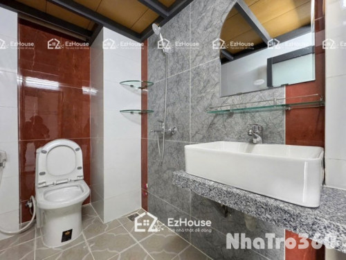 Gác cao, ban công, rộng thoáng, nhà mới 100%