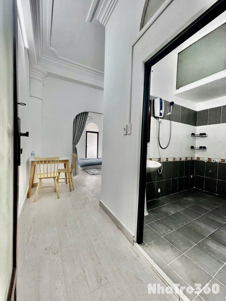 STUDIO TÁCH BẾP SIÊU RỘNG BANCOL THOÁNG QUẬN 10