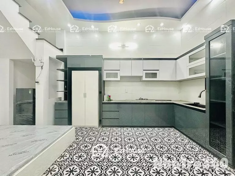 Full nội thất, trệt, tự do