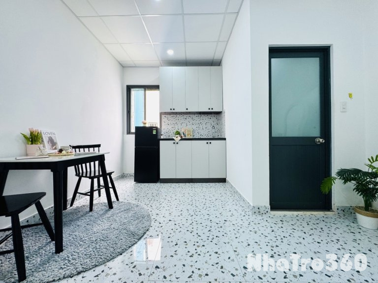 1PN CỬA SỔ TRỜI 40M2 FULL NT GẦN VẠN HẠNH MALL Q10