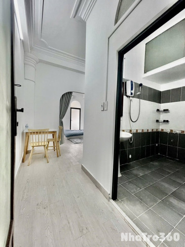 STUDIO TÁCH BẾP SIÊU RỘNG BANCOL THOÁNG QUẬN 10