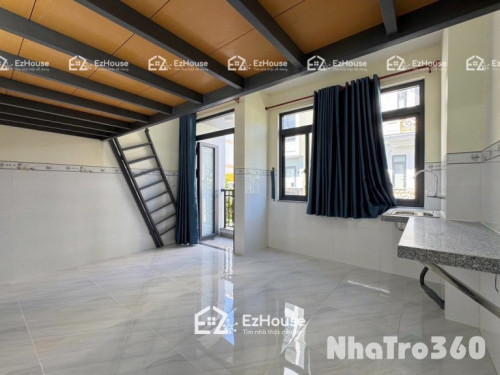 Gác cao, ban công, rộng thoáng, nhà mới 100%