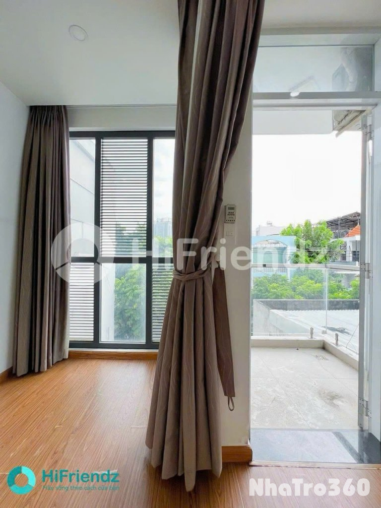 Trống sẵn 1 phòng ngủ ban công thóang mát ngay Quận 8