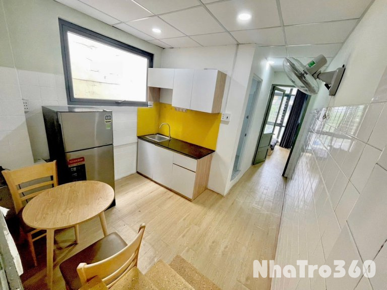 TRỐNG SẴN CĂN 1 PN CỬA SỔ LỚN FULL NT QUẬN 3