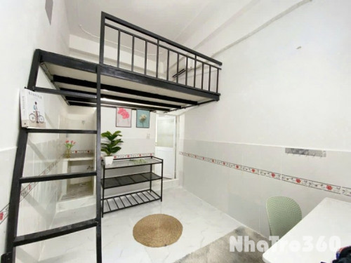 Phòng trống, cửa sổ, gác, tự do, giá rẻ