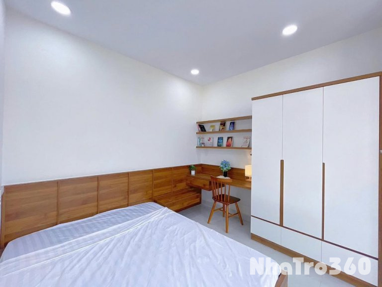 Căn Hộ 1 Phòng Ngủ Ban Công Full Nội Thất Quận 1