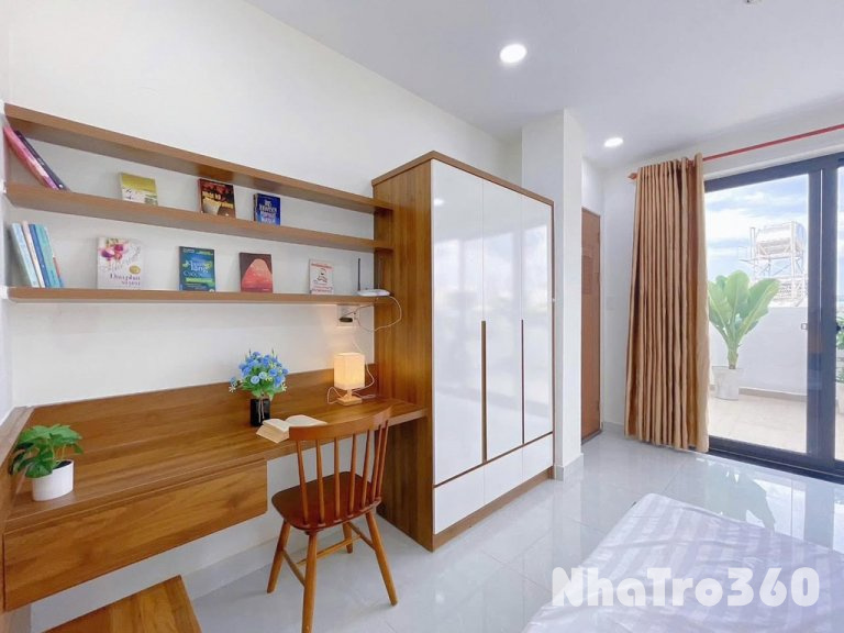 Căn Hộ 1 Phòng Ngủ Ban Công Full Nội Thất Quận 1