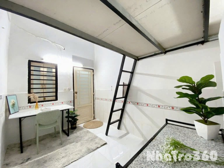 Phòng trống, cửa sổ, gác, tự do, giá rẻ