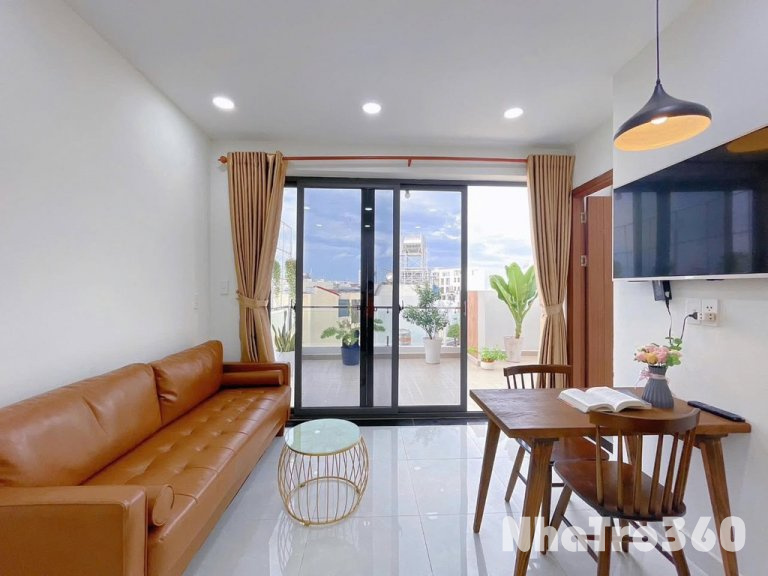 Căn Hộ 1 Phòng Ngủ Ban Công Full Nội Thất Quận 1