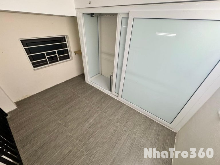 Phòng 20m2, đầy đủ nội thất, rộng rãi