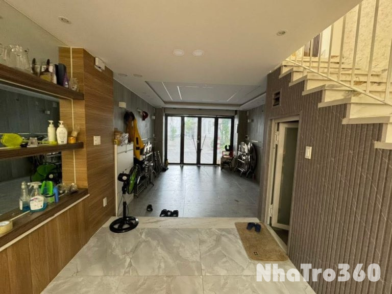 Nhà mới. Dọn vào ở ngay