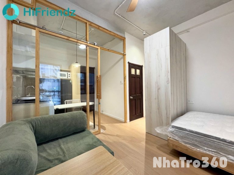 Khai truơng căn hộ tách bếp Q1, ban công, y hình