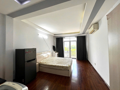 Cho thuê căn hộ Q4, đường Bến Vân Đồn, gần ĐH Luật, Cầu Calmette, chợ Xóm Chiếu