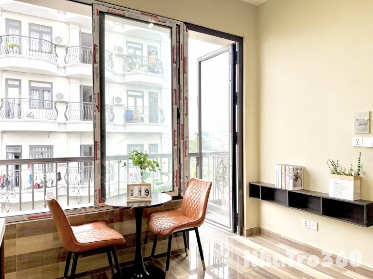 STUDIO BAN CÔNG 35M2 FULL NỘI THẤT, CỬA SỔ LỚN, GẦN LOTTE MART, TDTU, RMIT Q1,4,8