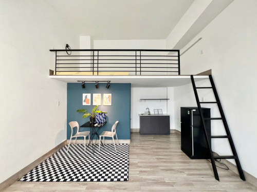 Cho thuê phòng trọ duplex nội thất cửa sổ thoáng mát gần Sân Bay