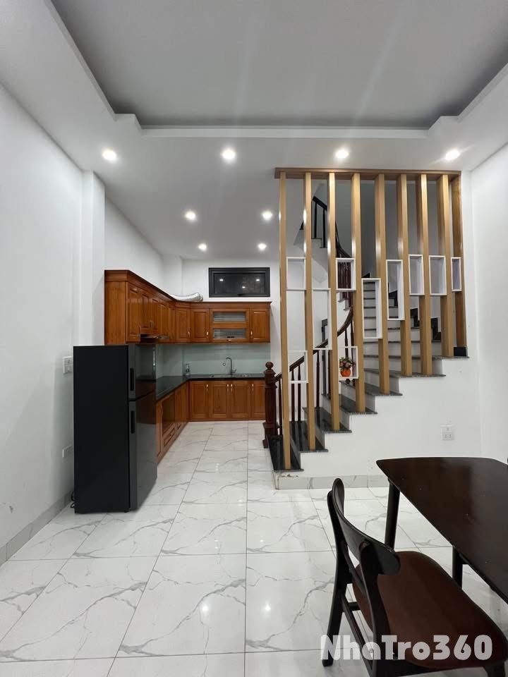 CHO THUÊ NHÀ ĐÌNH THÔN - FULL NỘI THẤT MỚI 100%