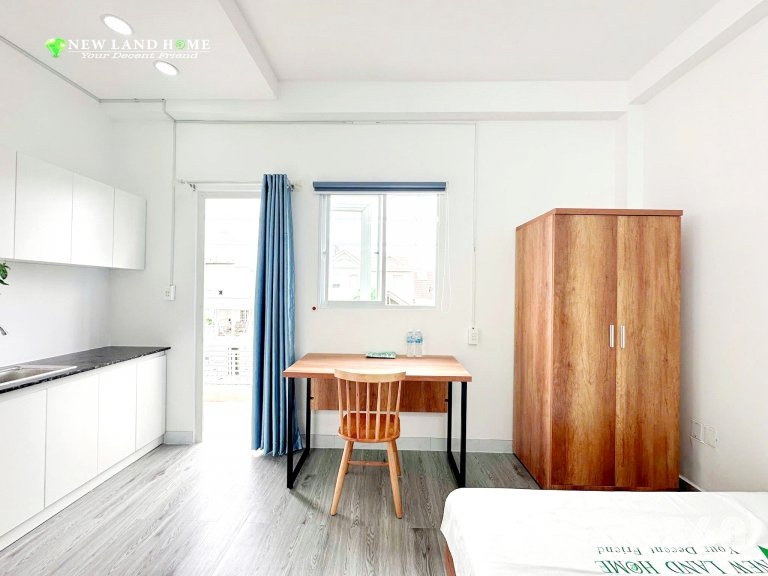 Cho thuê căn hộ studio ban công/ cửa sổ full nt p.Tân Quy q.7 gần Lotte, SC Vivo, RMIT, TDTU