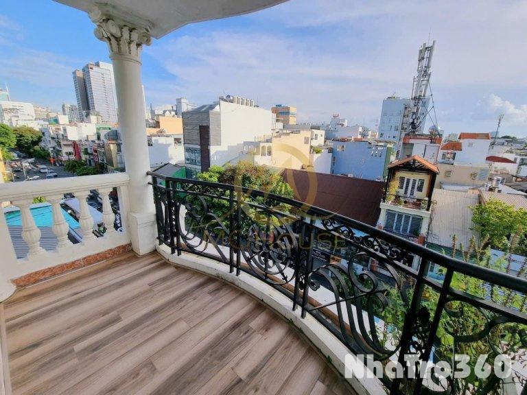 Cho thuê căn hộ ban công full nội thất quận 1
