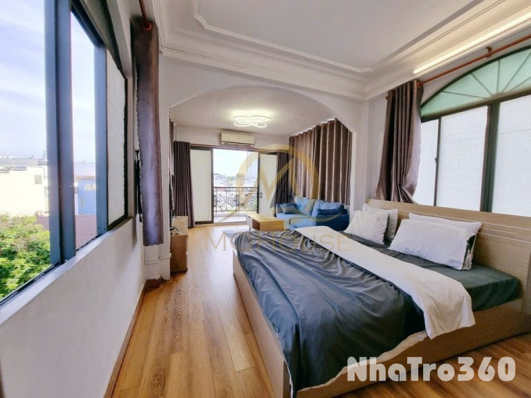 Cho thuê căn hộ ban công full nội thất quận 1