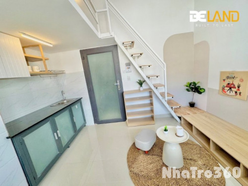 Phòng Duplex có cửa sổ siu xinh