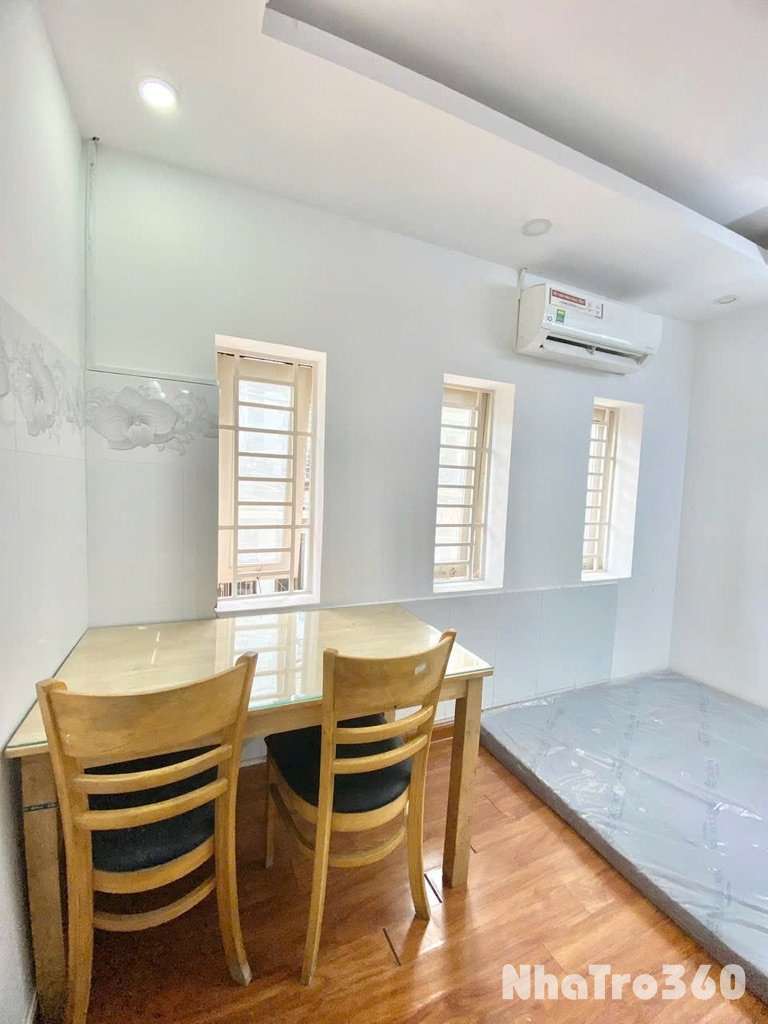 Studio mới tinh cửa sổ gió cho nuôi mèo giá rẻ