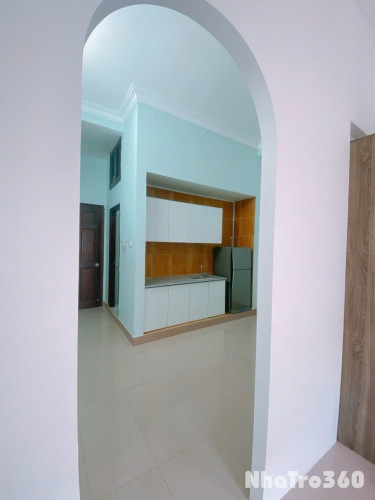 Cho thuê căn hộ Studio Tách bếp, Ban công Q8 gần Parc Mall, nhà thờ Tạ Quang Bửu