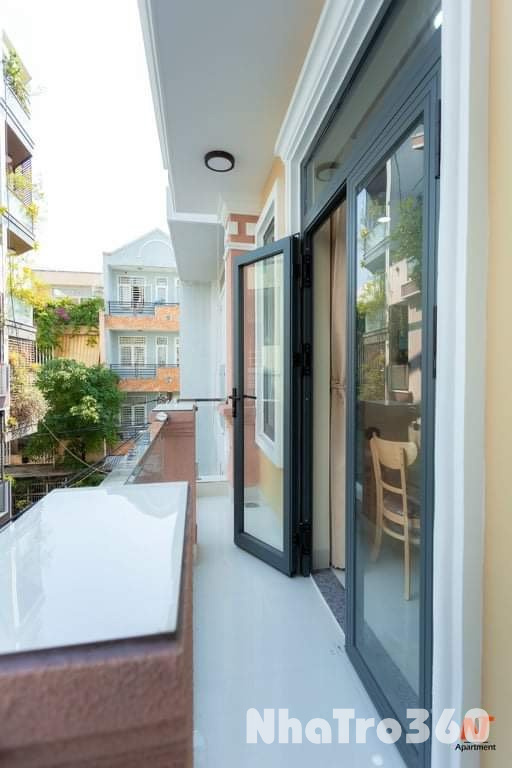 Cho thuê studio bancong Thành Thái Q10 - Thang máy