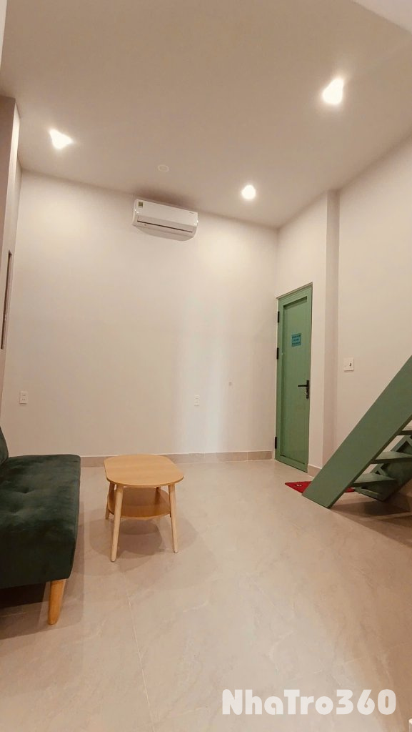 Cho thuê căn hộ Duplex (gác), Q1, đường Lê Thị Riêng, gần ĐH Văn Lang, Công Viên Tao Đàn, Công Viên 23 Tháng 9