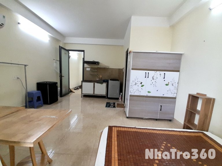 Cho thuê Studio Thành Thái Q10 - Cửa sổ ánh sáng