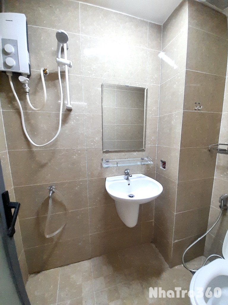 Cho thuê Studio Thành Thái Q10 - Bancong thoáng