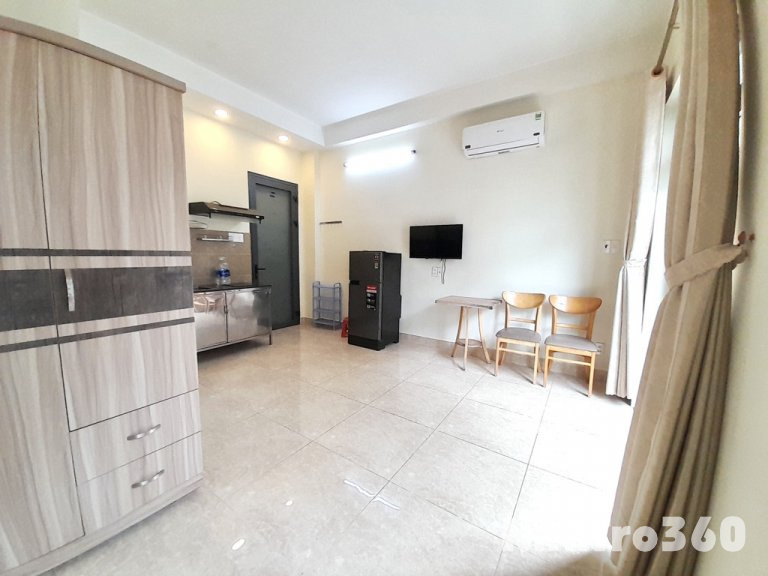 Cho thuê Studio Thành Thái Q10 - Bancong thoáng