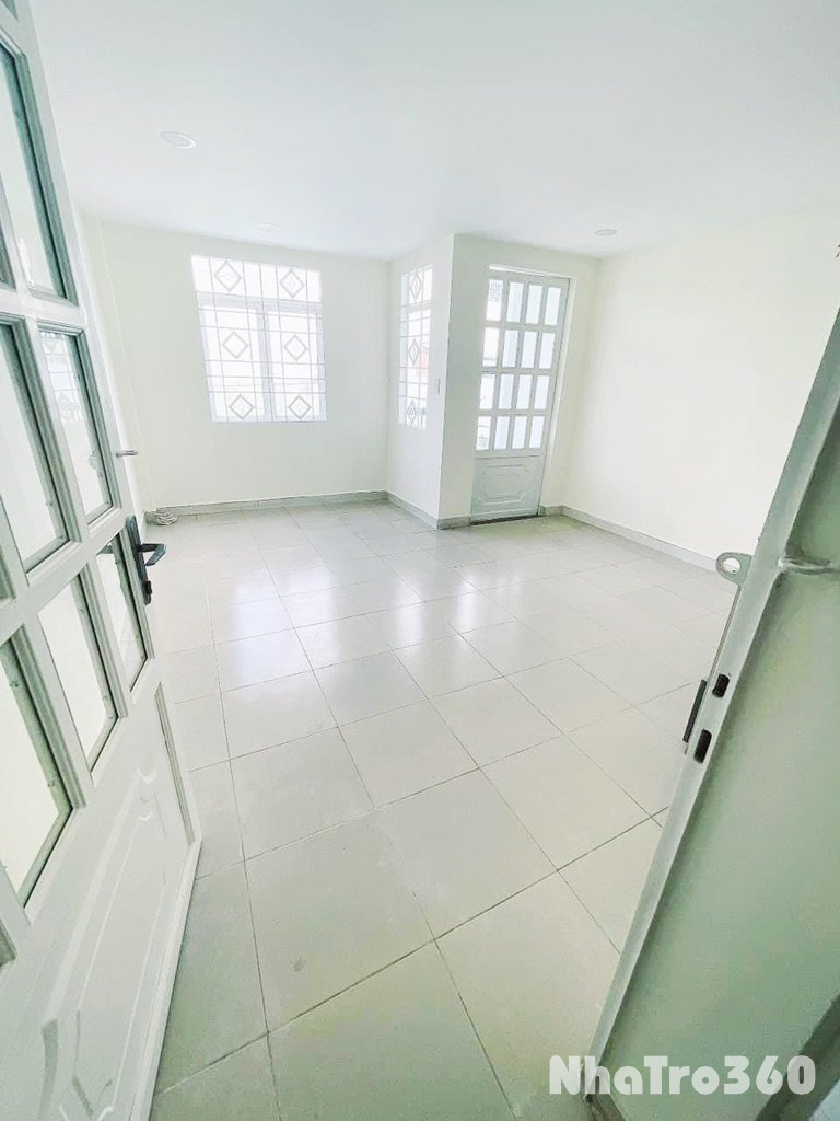 Nhà nguyên căn chính chủ cần share lại phòng