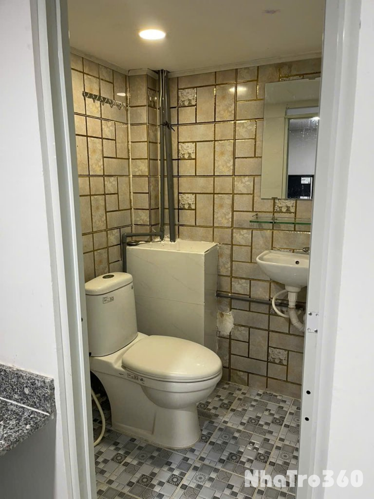 Cho thuê duplex rộng rãi thoáng mát gần sân bay, huit