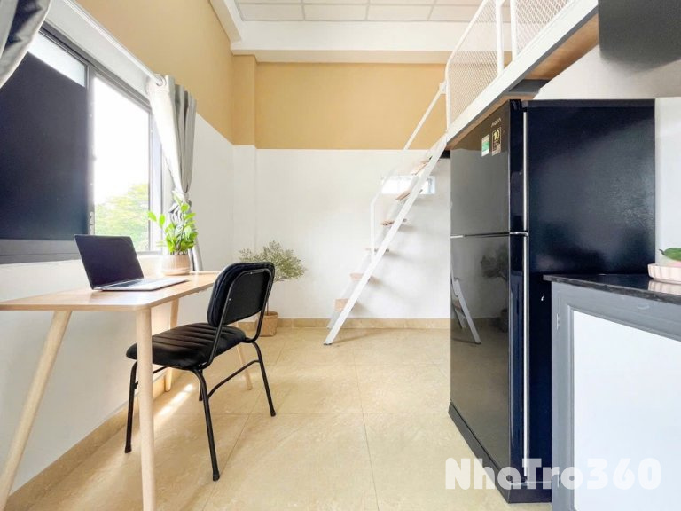 Cho thuê phòng có gác cửa sổ gần Đh Văn Lang, IUH