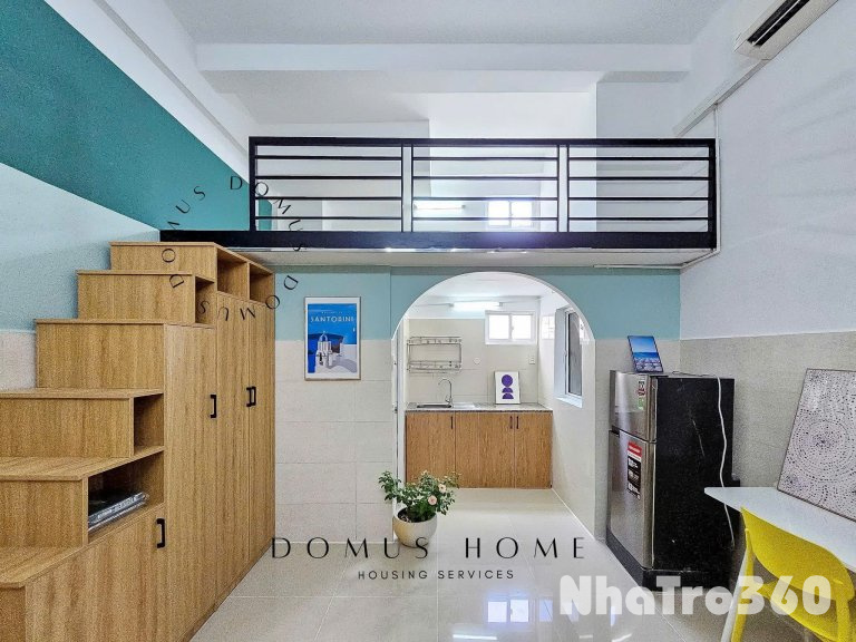 Duplex cửa sổ , Fnt, gần Lotte, Tdtu, thoáng, mát, q1,4,8 trong 5p