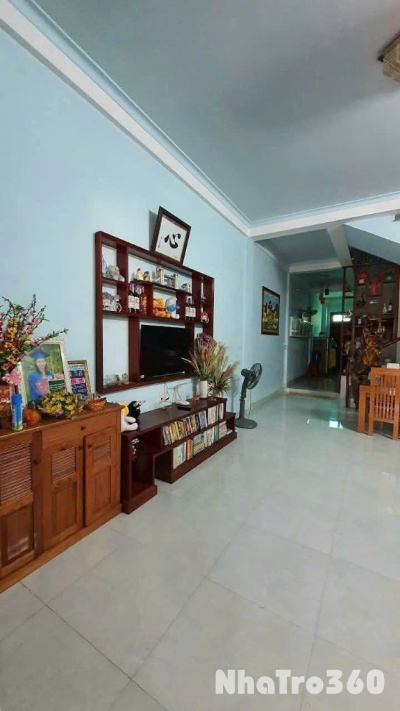 Cho thuê nhà 2 tầng, full nội thất, phù hợp mở văn phòng kết hợp để ở mặt tiền Nguyễn Phạm Tuân, KQH Hương Sơ, TP Huế