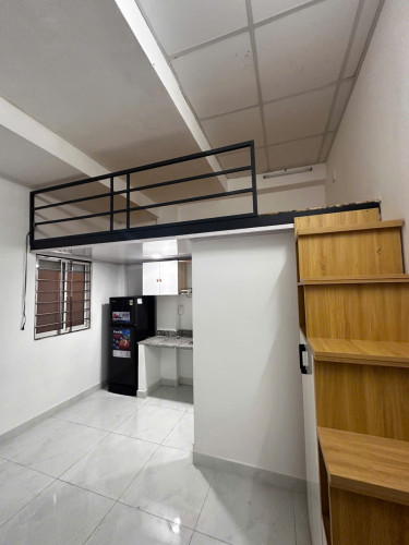 Cho thuê duplex rộng rãi thoáng mát gần sân bay, huit