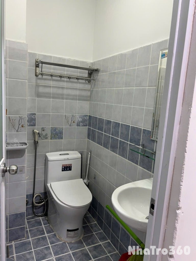 Cho thuê căn hộ Q10, đường Nguyễn Văn Cừ, gần ĐH Sài Gòn, ĐH Sư Phạm, ĐH Văn Lang