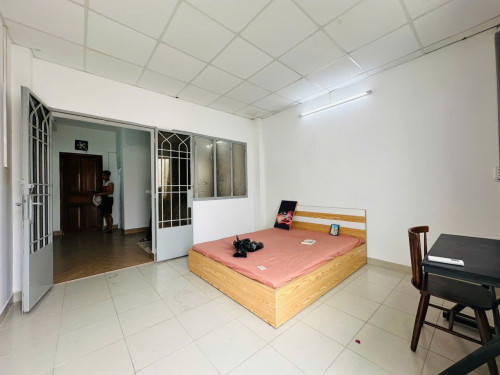 CHO THUÊ CĂN HỘ STUDIO CÓ BAN CÔNG