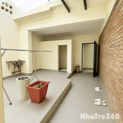 20 Triệu: NGUYÊN CĂN MẶT TIỀN QUẬN 1, CHỢ BẾN THÀNH, NHÀ MỚI 3 TẦNG 3 PHÒNG CÓ NỘI THẤT. 0933910039