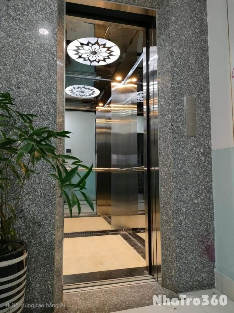 Nhà tôi cho thuê nhà hai cửa đi, mới, Phố Hoàng Cầu, 97m2x 4T vỉa hè 30 Tr