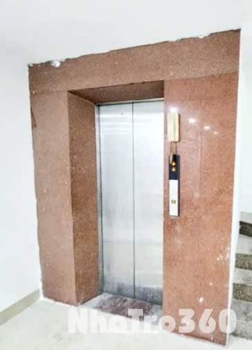 Tôi cho thuê Nhà hàng, VP, KD, Phố Phương Liệt, 108m2x 4T vỉa hè 30 Triệu