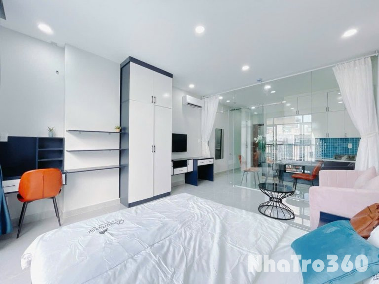 Căn hộ full nội thất bancol Lý Chính Thắng Quận 3