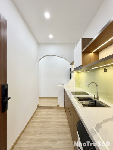 CHDV, bancol, 2pn, tự do, thang máy