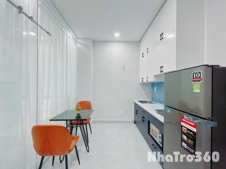 Căn hộ full nội thất bancol Lý Chính Thắng Quận 3