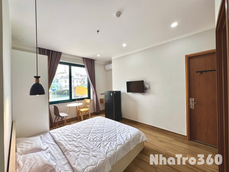 Căn Hộ Studio Cửa Sổ Thang Máy Ngay Sân Bay